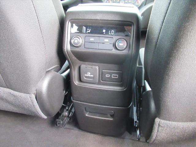 Used 2023 GMC Acadia SLE w/ Driver Convenience Package FWD image 36