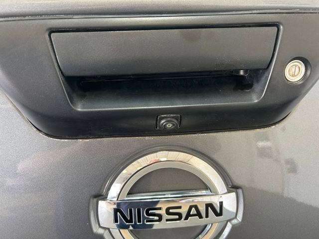 Used 2018 Nissan Titan SL w/ Midnight Edition image 7