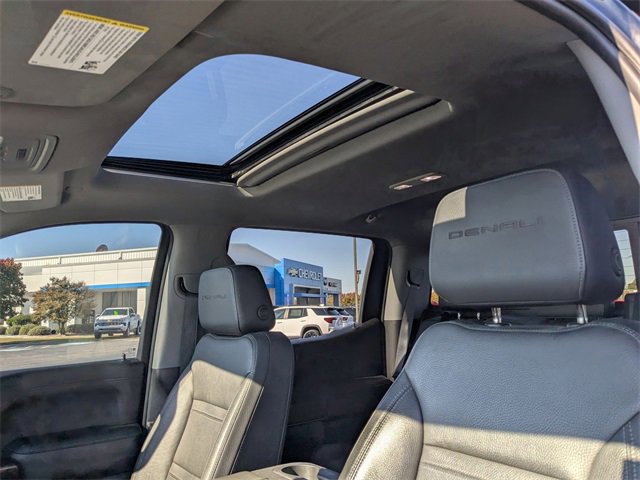 Used 2021 GMC Sierra 1500 Denali w/ Denali Ultimate Package image 17