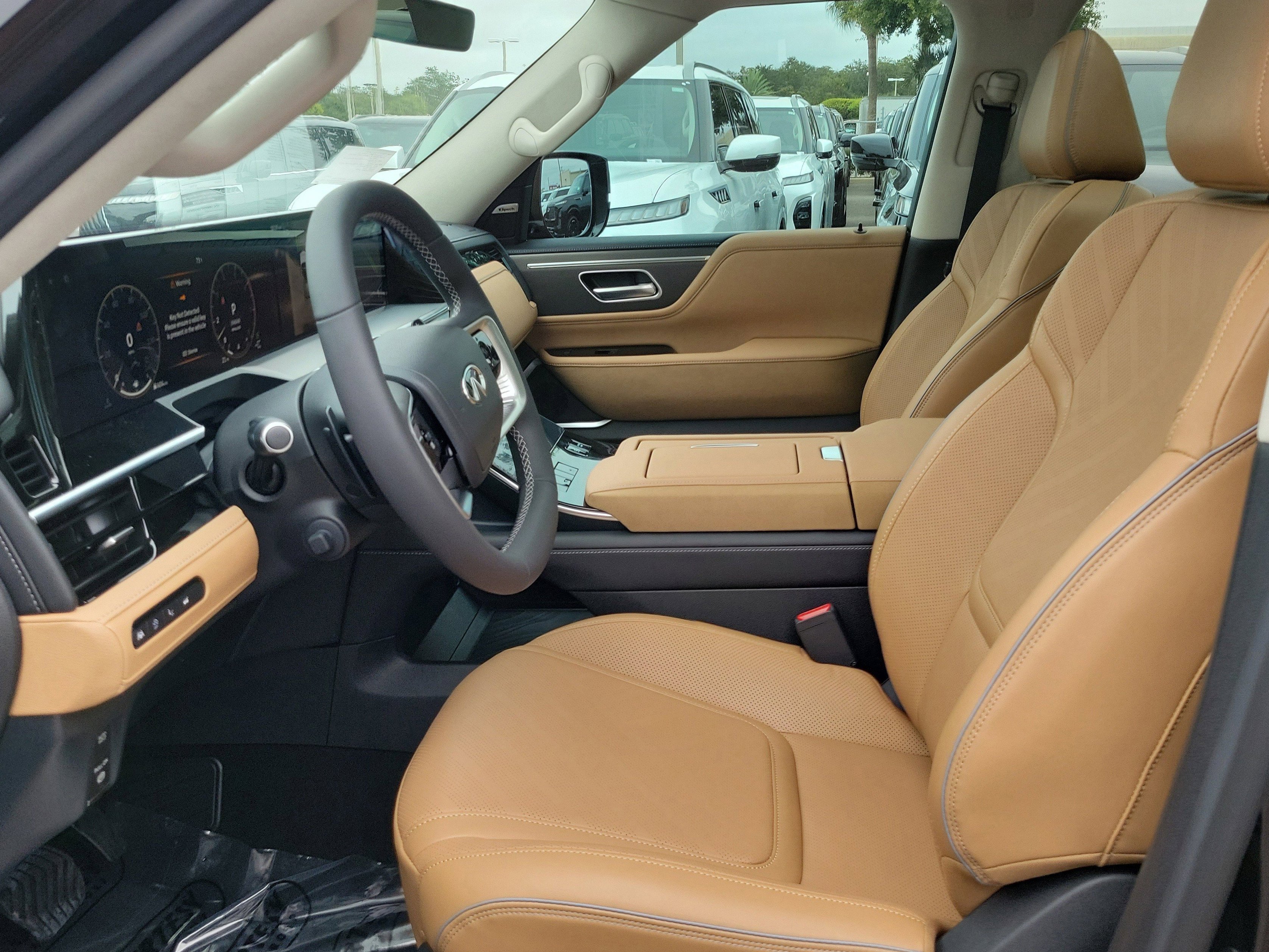 New 2026 INFINITI QX80 Luxe image 18