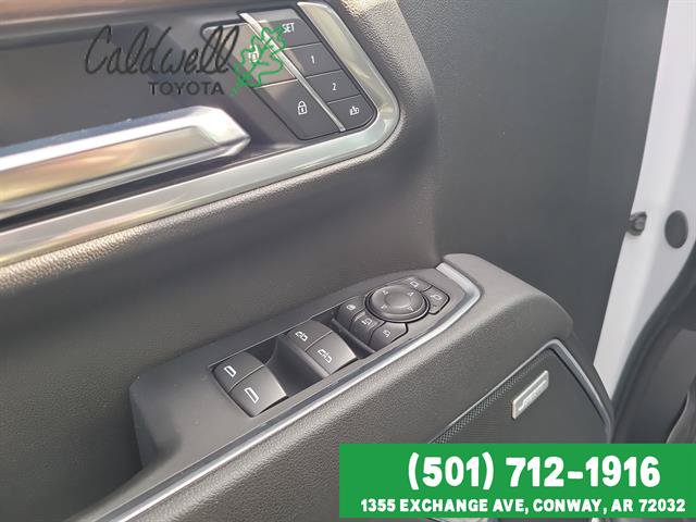Used 2025 GMC Sierra 2500 SLT w/ SLT Premium Package AWD/4WD image 11