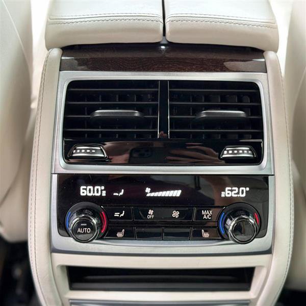 Used 2016 BMW 740i RWD image 19