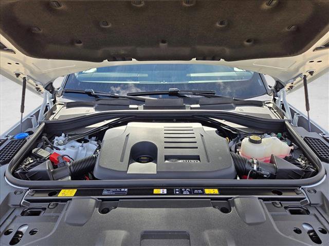 New 2026 Land Rover Range Rover SE image 17