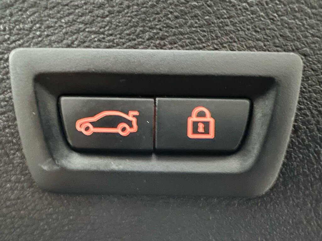 Used 2017 BMW X6 xDrive35i image 9