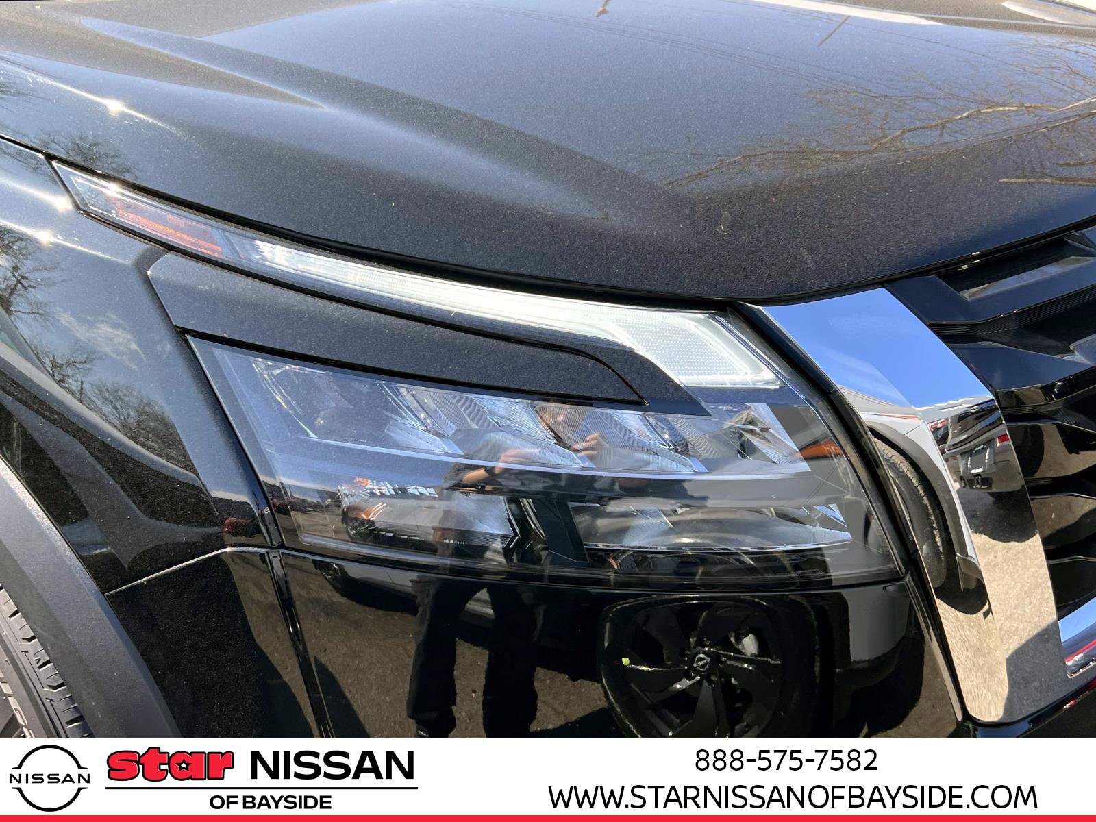 Used 2024 Nissan Pathfinder S image 7
