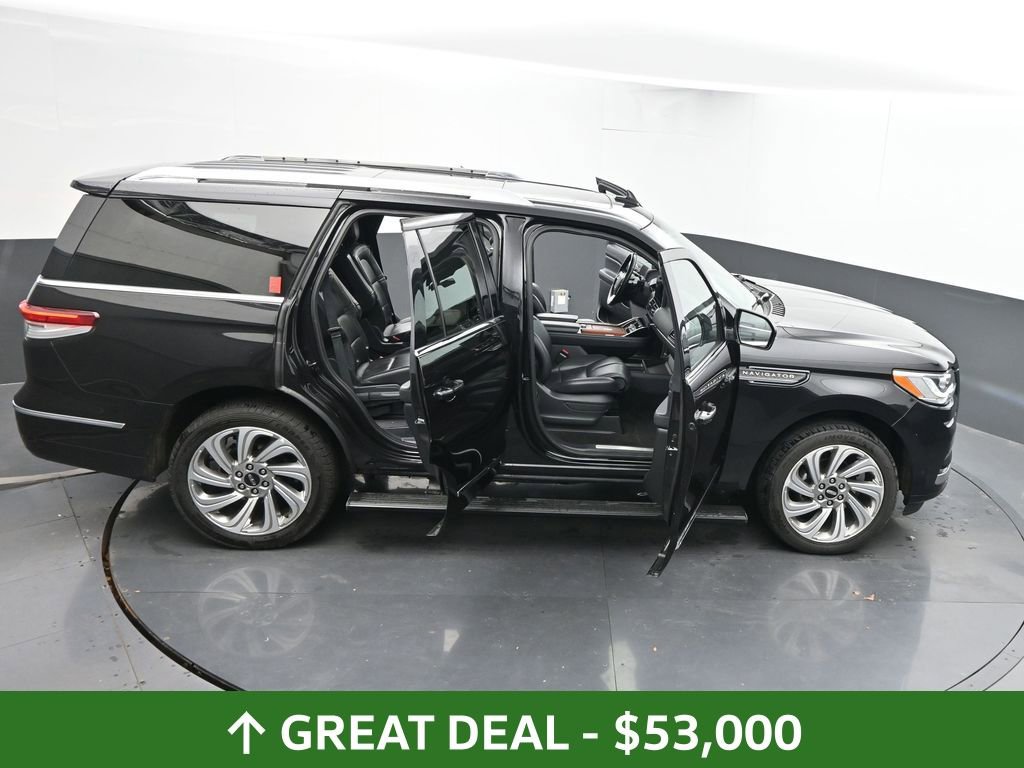 Used 2024 Lincoln Navigator Premiere image 68