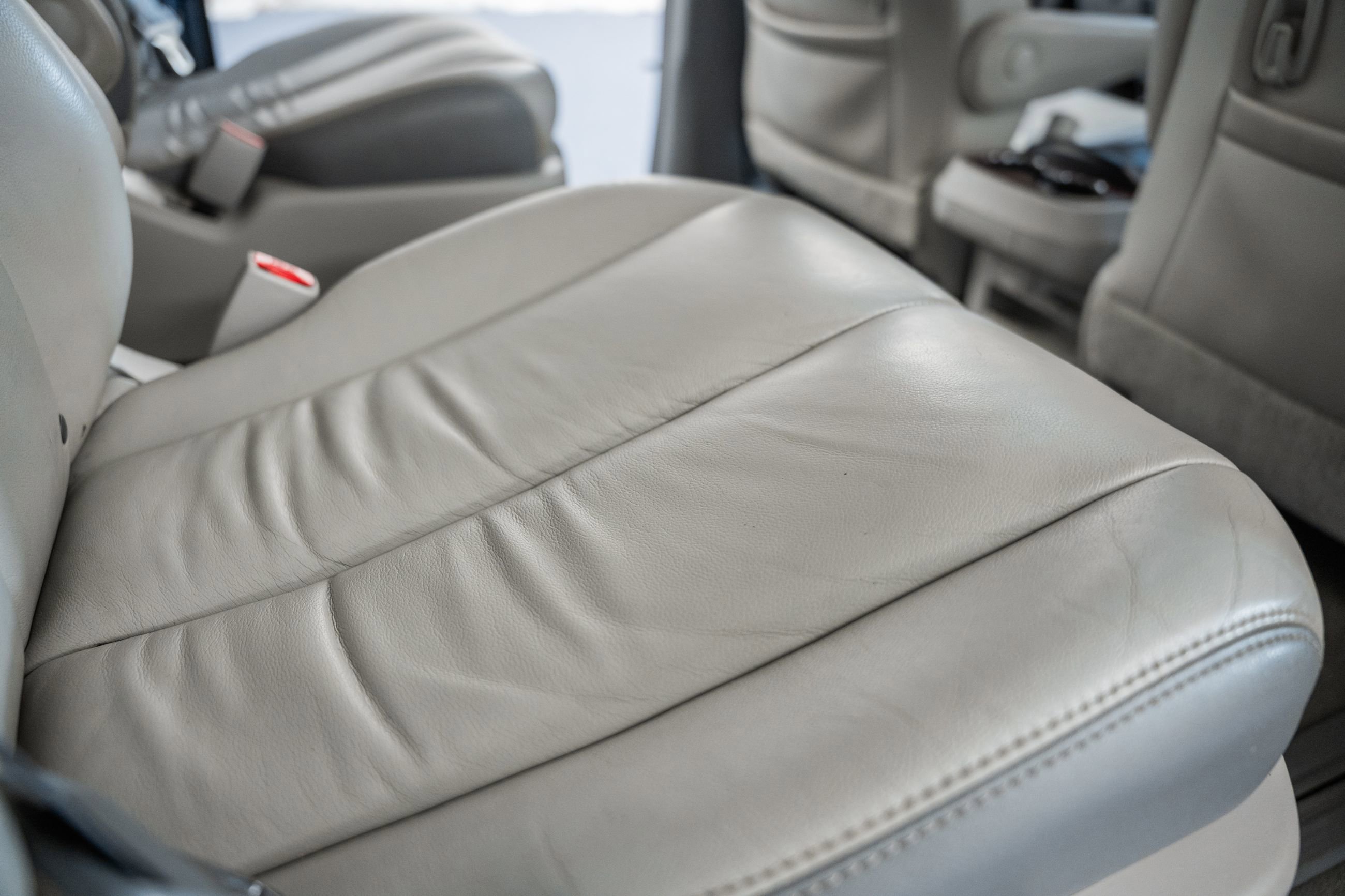 Used 2014 Toyota Sienna Limited image 39