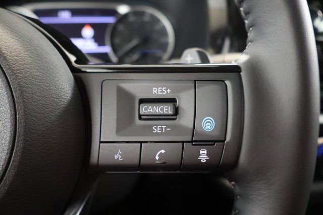 New 2025 Nissan Pathfinder SL image 17