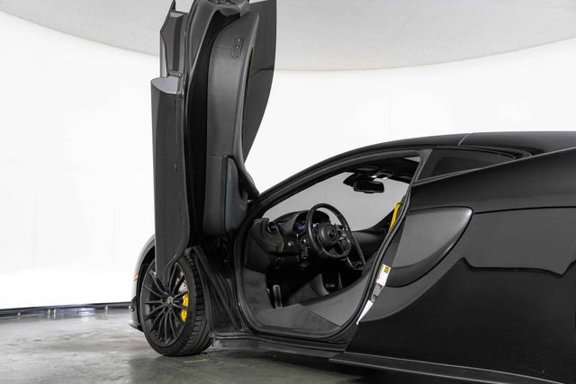 Used 2017 McLaren 570S RWD image 14