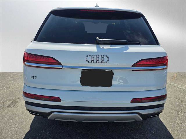 Used 2025 Audi Q7 2.0T Premium w/ Convenience Package image 4