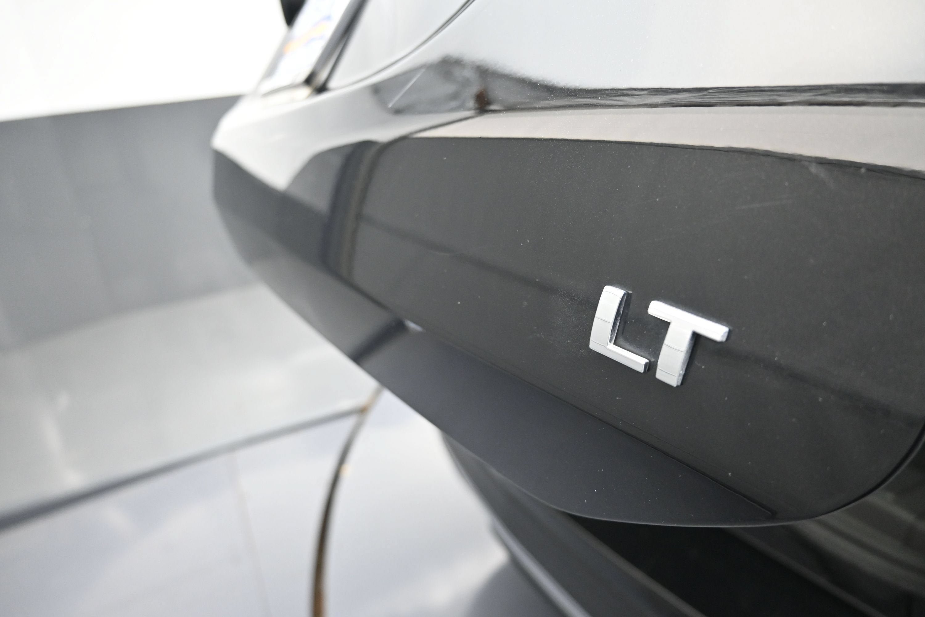 Used 2022 Chevrolet Equinox LT FWD image 34