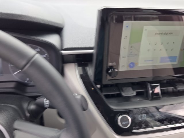 Used 2025 Toyota Corolla Cross LE FWD image 21