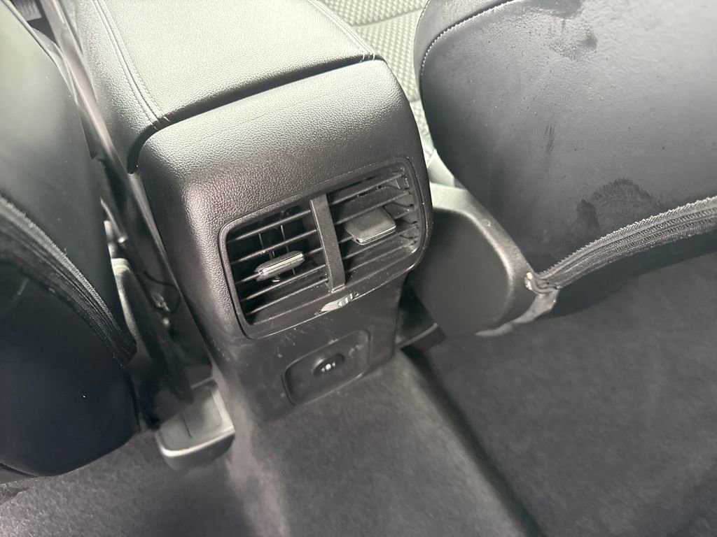 Used 2023 Ford Escape SE image 16