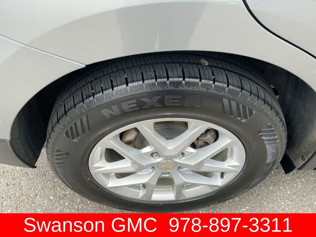 Used 2023 Chevrolet Equinox LT w/ LPO, Floor Liner Package image 32