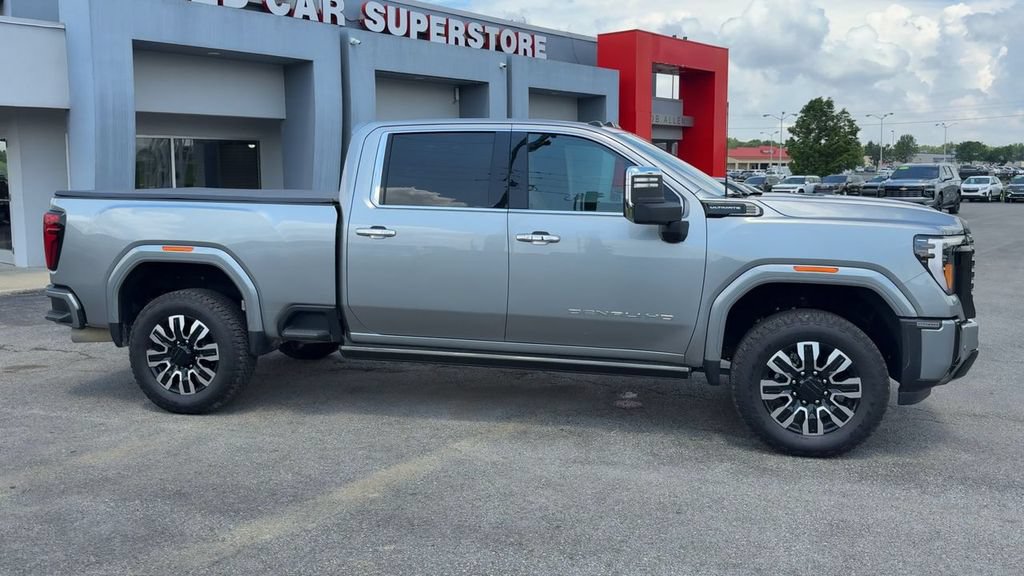 Used 2025 GMC Sierra 2500 Denali Ultimate AWD/4WD image 8