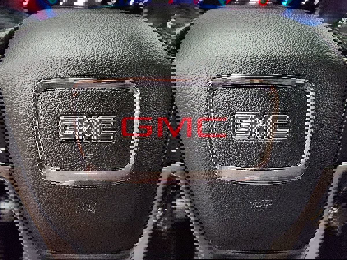 Used 2022 GMC Canyon AT4 image 48