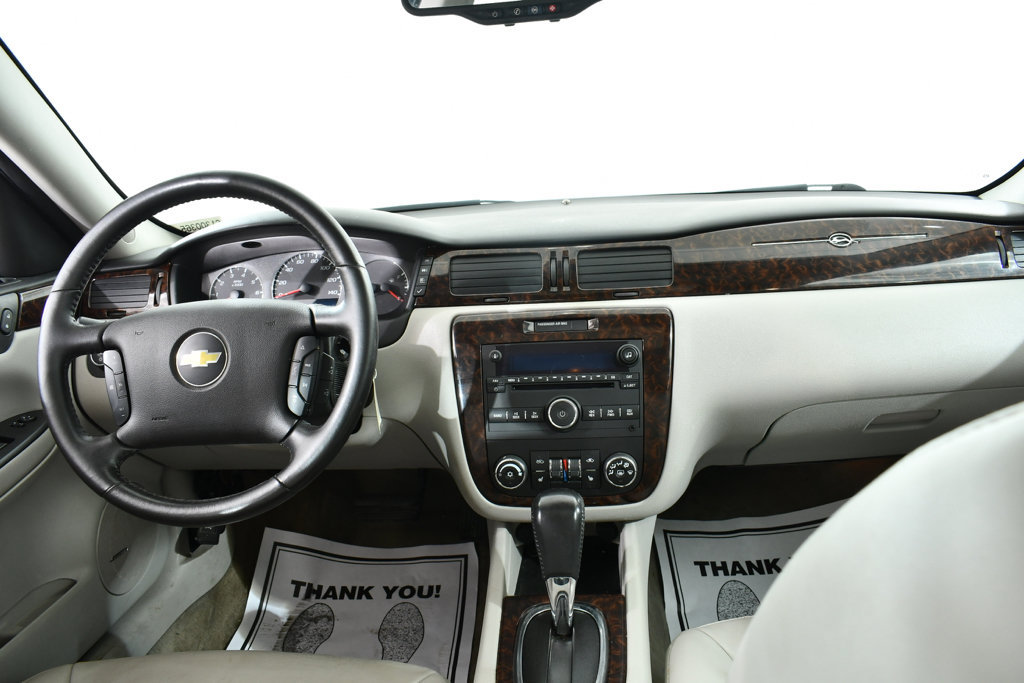 Used 2012 Chevrolet Impala LTZ FWD image 7