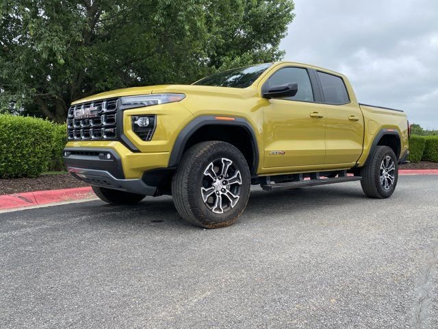 Used 2023 GMC Canyon AT4 w/ AT4 Premium Package AWD/4WD image 12