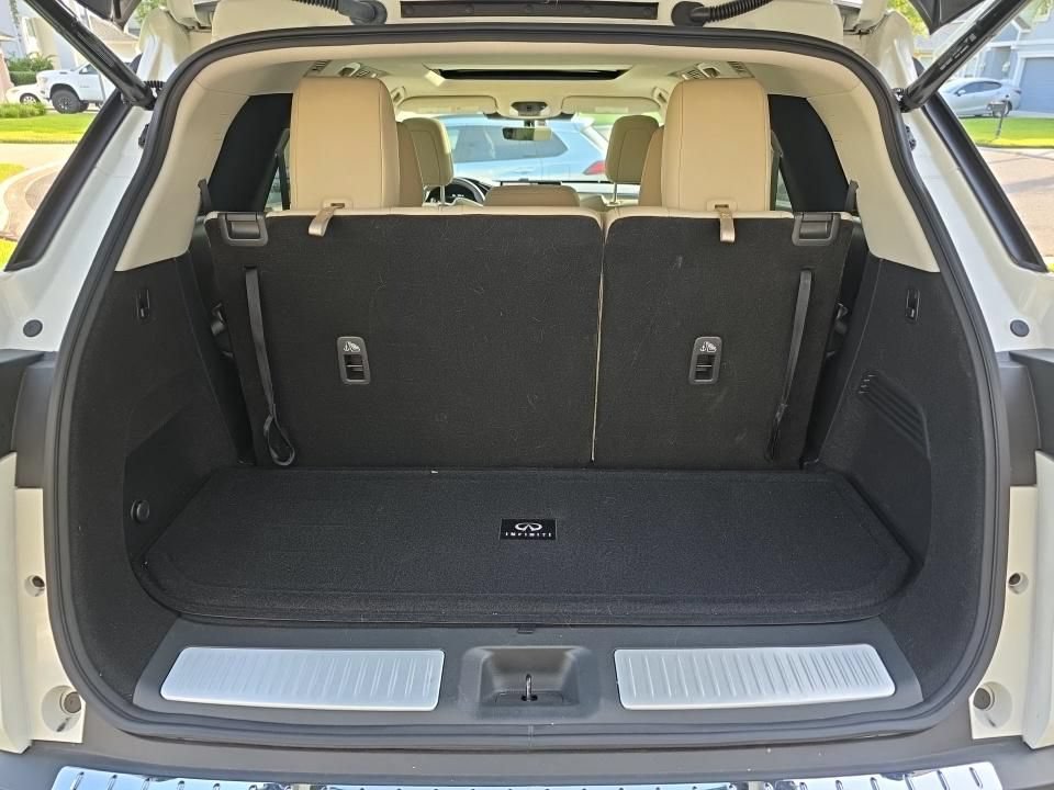 Certified 2023 INFINITI QX60 Luxe w/ Cargo Package FWD image 11