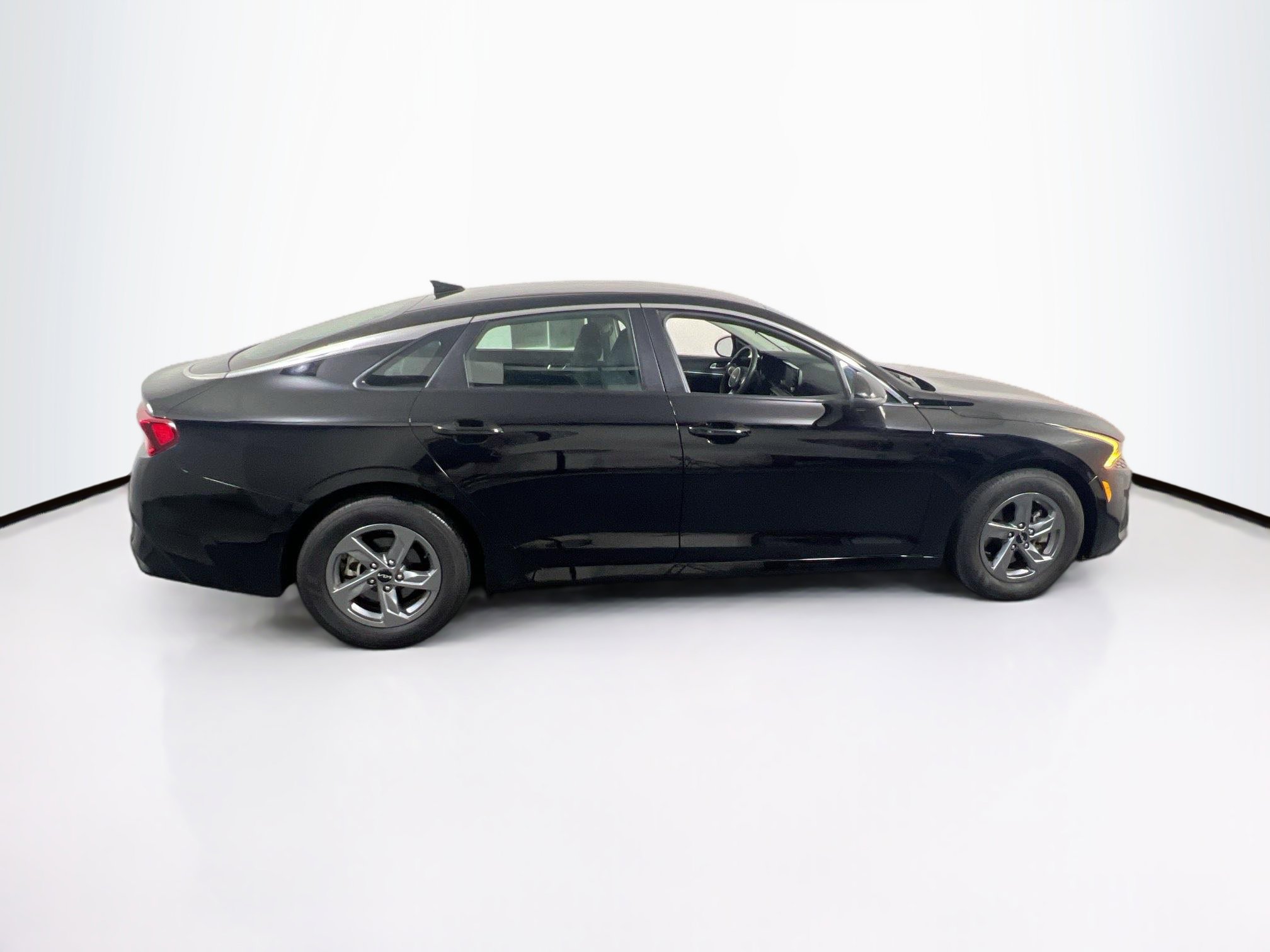 Used 2024 Kia K5 LXS image 4