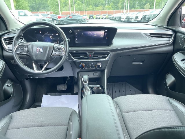 Used 2025 Buick Encore GX Preferred w/ Comfort Package FWD image 19