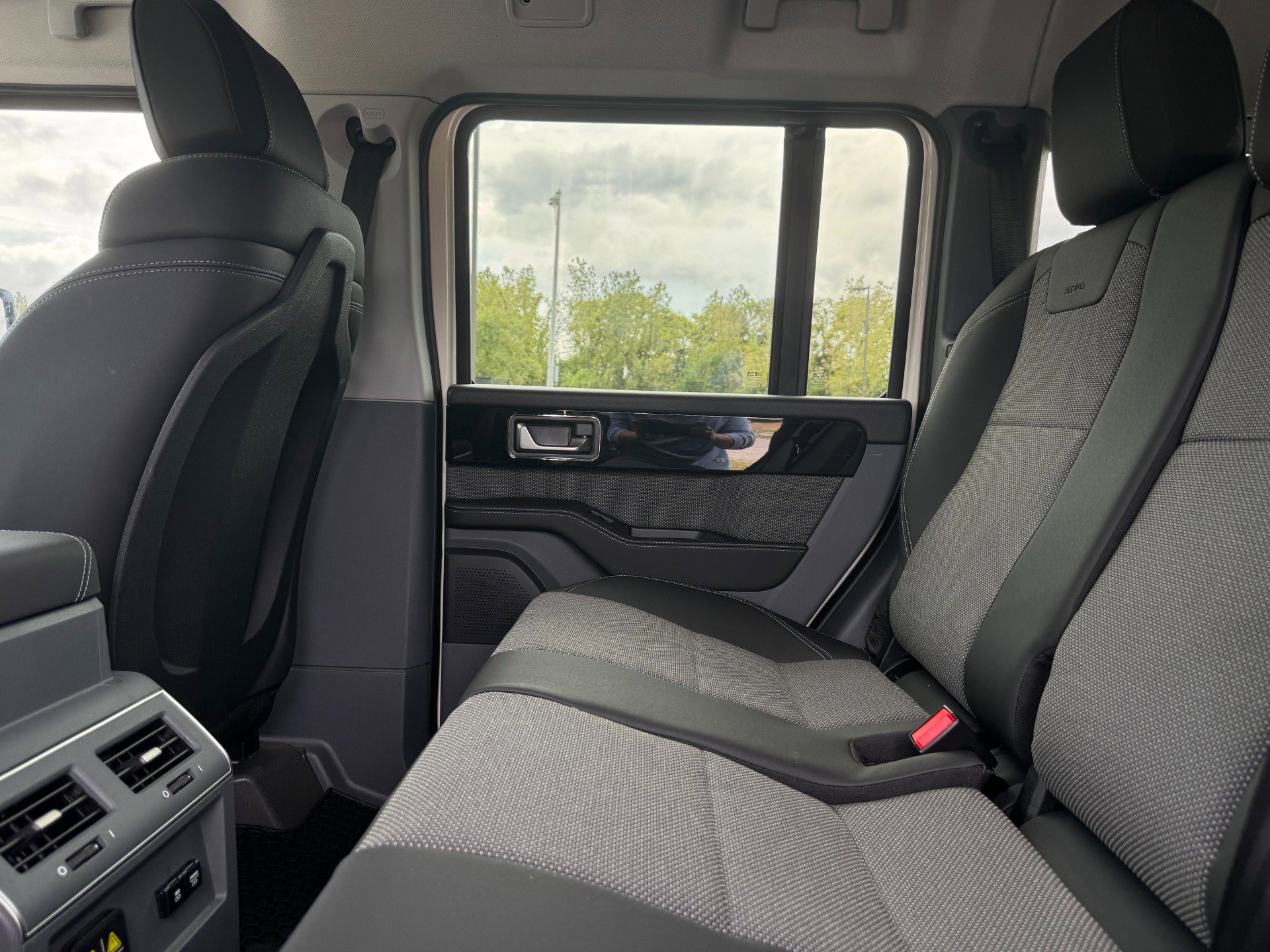 Used 2024 INEOS Grenadier image 53