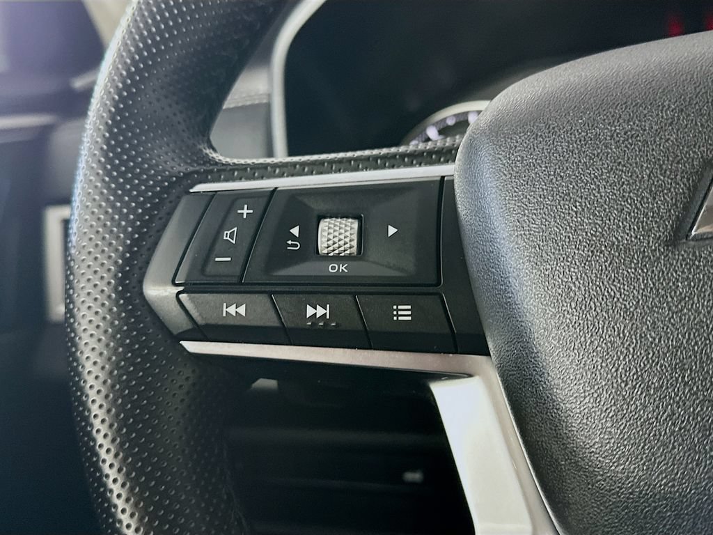 Used 2025 Mitsubishi Outlander SE AWD/4WD image 25
