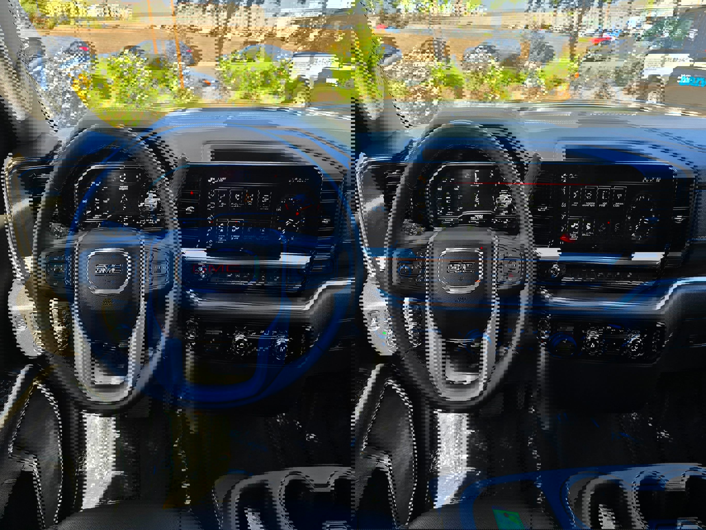 Used 2025 GMC Sierra 1500 SLT image 26