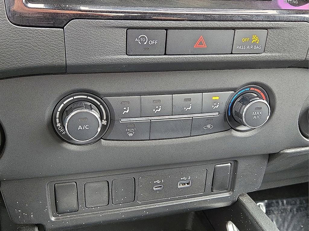 Used 2024 Nissan Frontier SV image 27