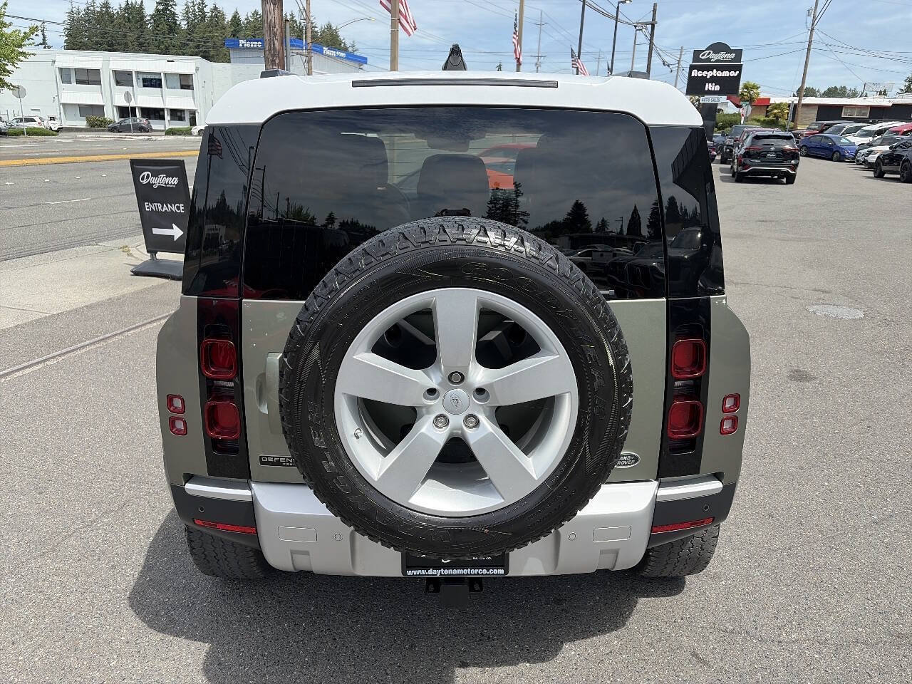 Used 2021 Land Rover Defender 90 First Edition AWD/4WD image 5