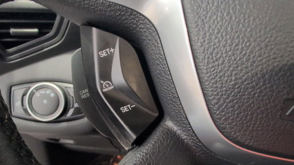 Used 2015 Ford C-MAX SE FWD image 10