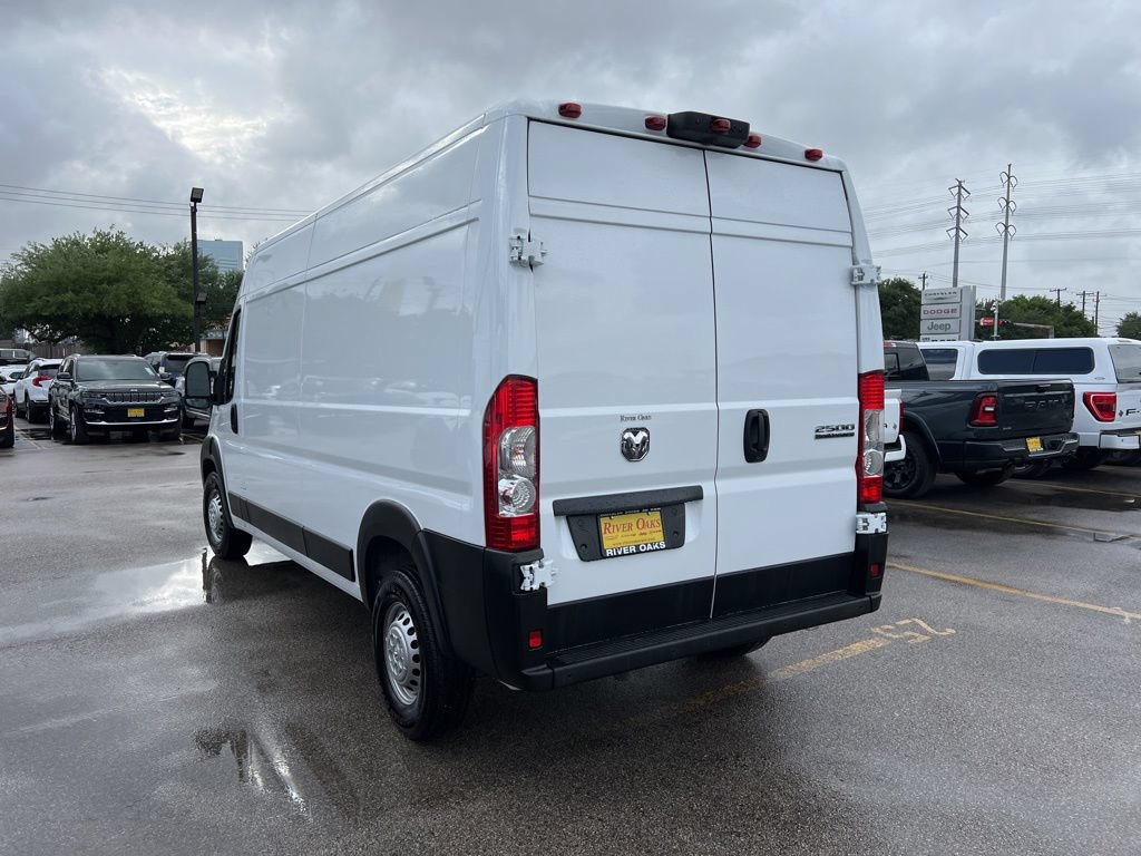 Used 2026 RAM ProMaster 2500 w/ Safety Group FWD image 4