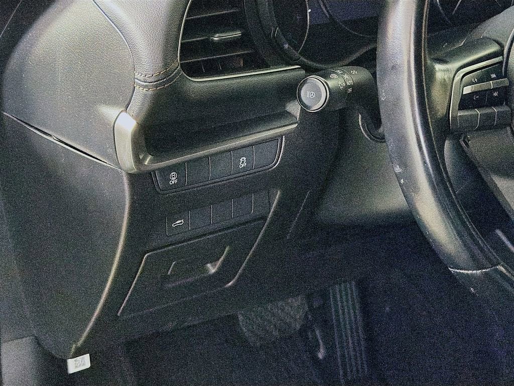 Used 2023 MAZDA MAZDA3 s image 12