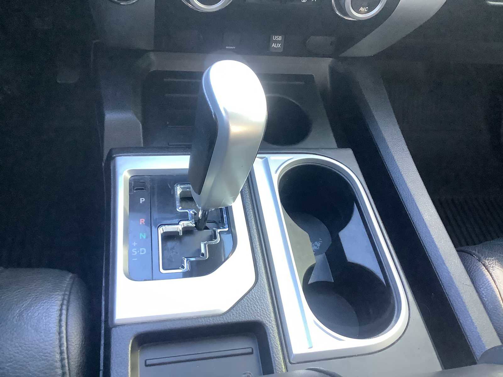 Used 2018 Toyota Tundra Limited image 18