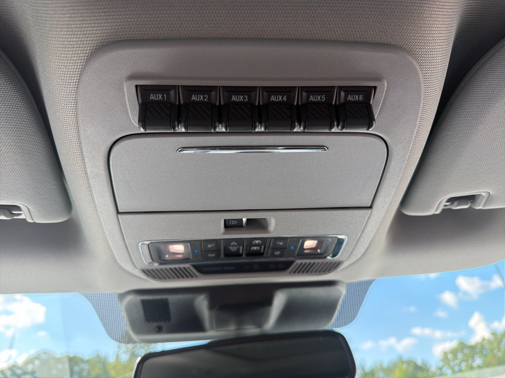 Used 2024 Ford F250 Lariat w/ Lariat Ultimate Package AWD/4WD image 12