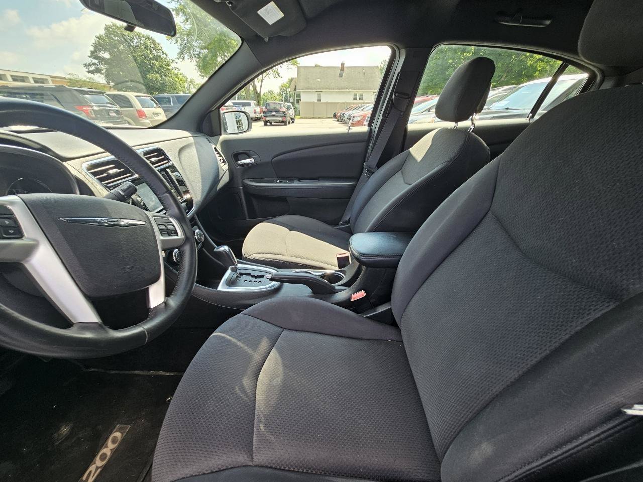 Used 2013 Chrysler 200 Touring w/ S Exterior Appearance Pkg FWD image 19