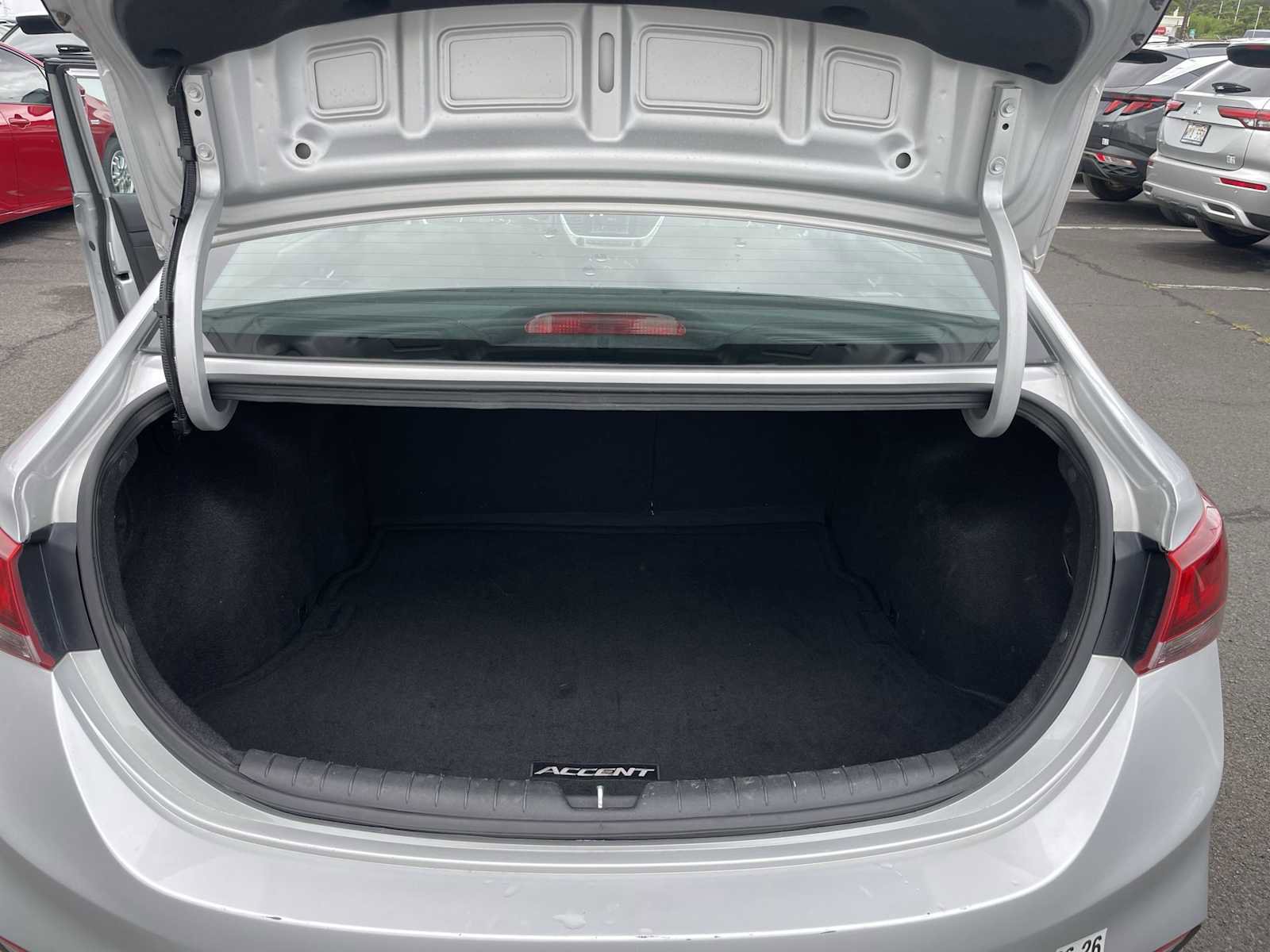 Used 2022 Hyundai Accent SE image 19