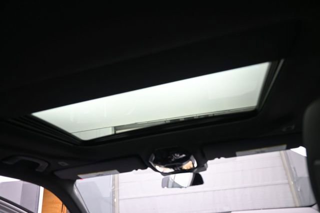 New 2026 BMW i5 eDrive40 w/ Premium Package RWD image 27