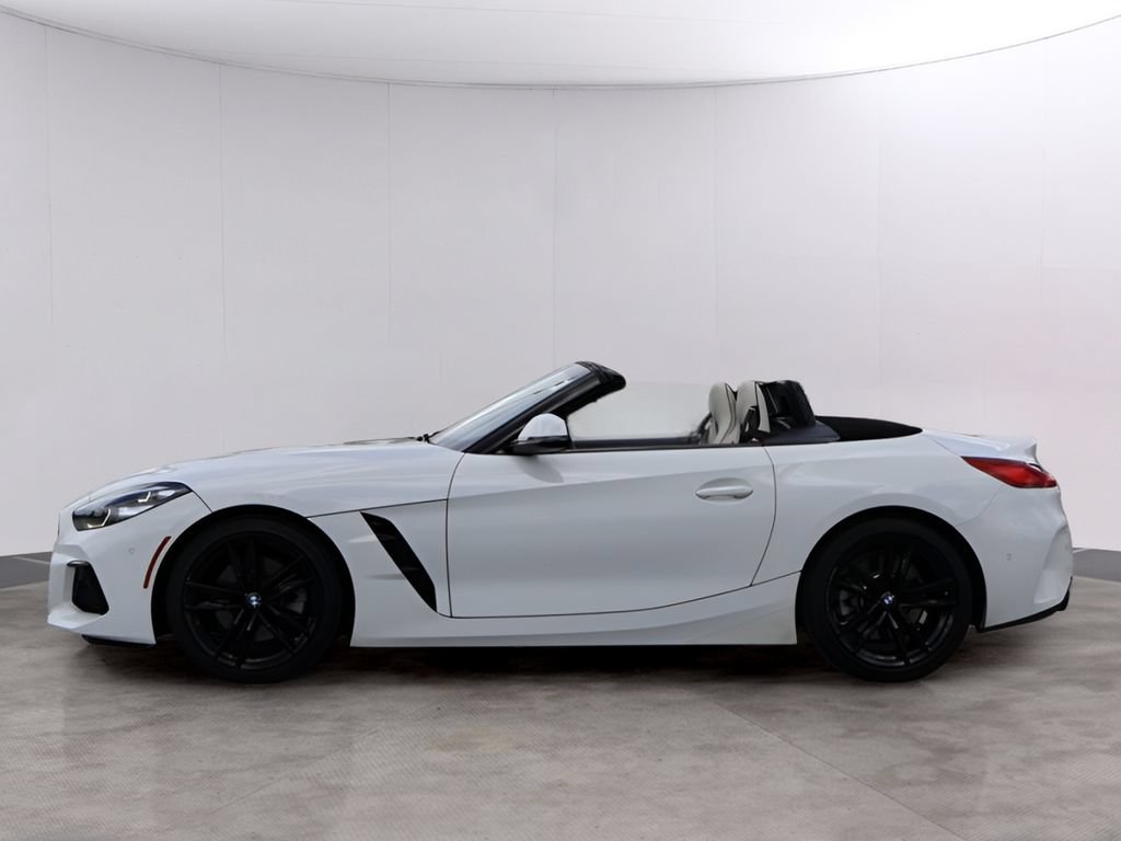 Used 2019 BMW Z4 sDrive30i w/ M Sport Package RWD image 4