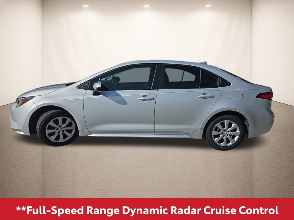 Used 2022 Toyota Corolla LE image 9