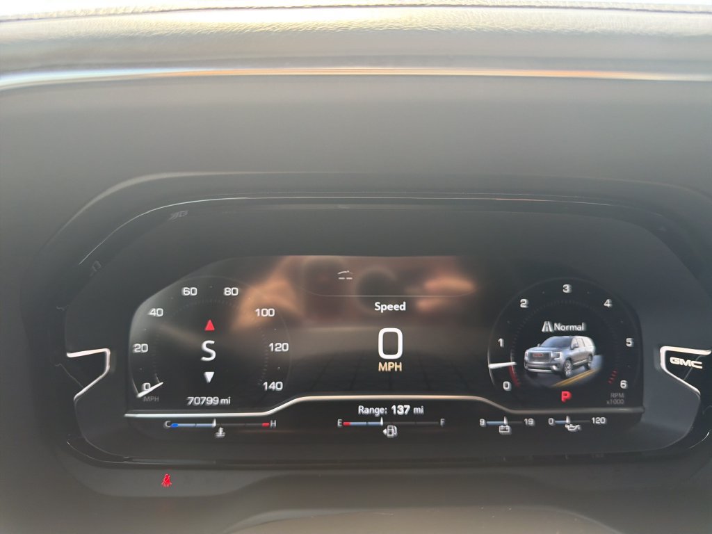 Used 2023 GMC Yukon Denali RWD image 31