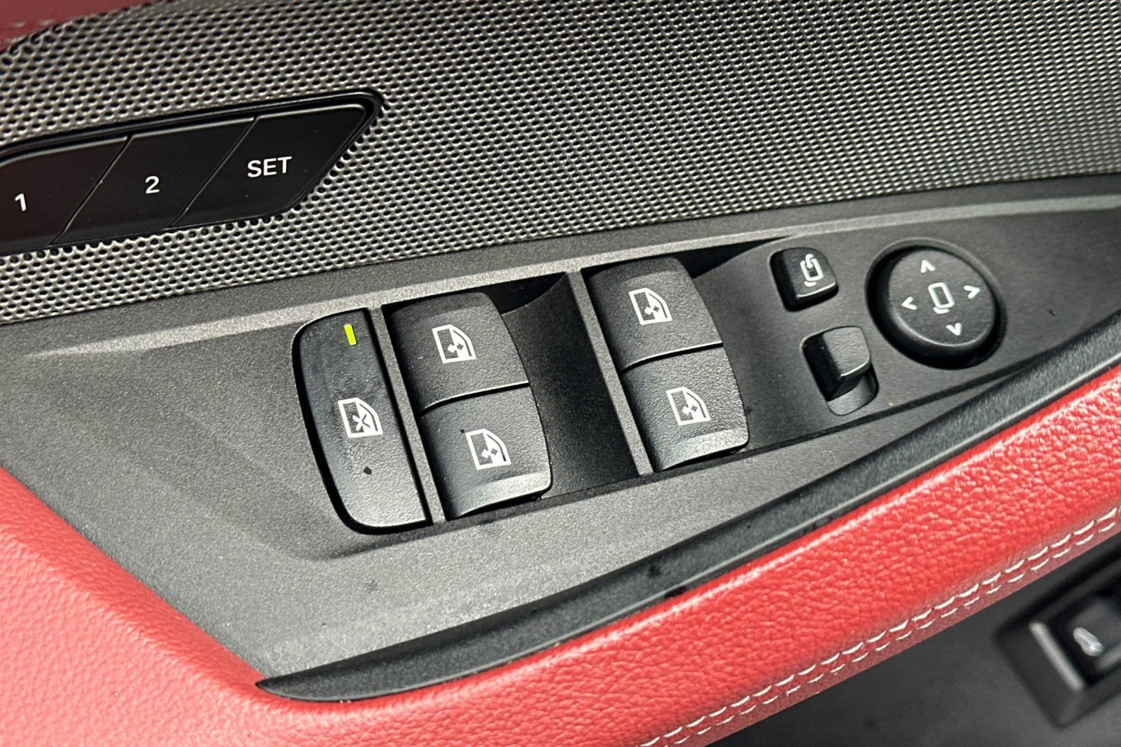 Used 2023 BMW i4 eDrive40 w/ M Sport Package image 13