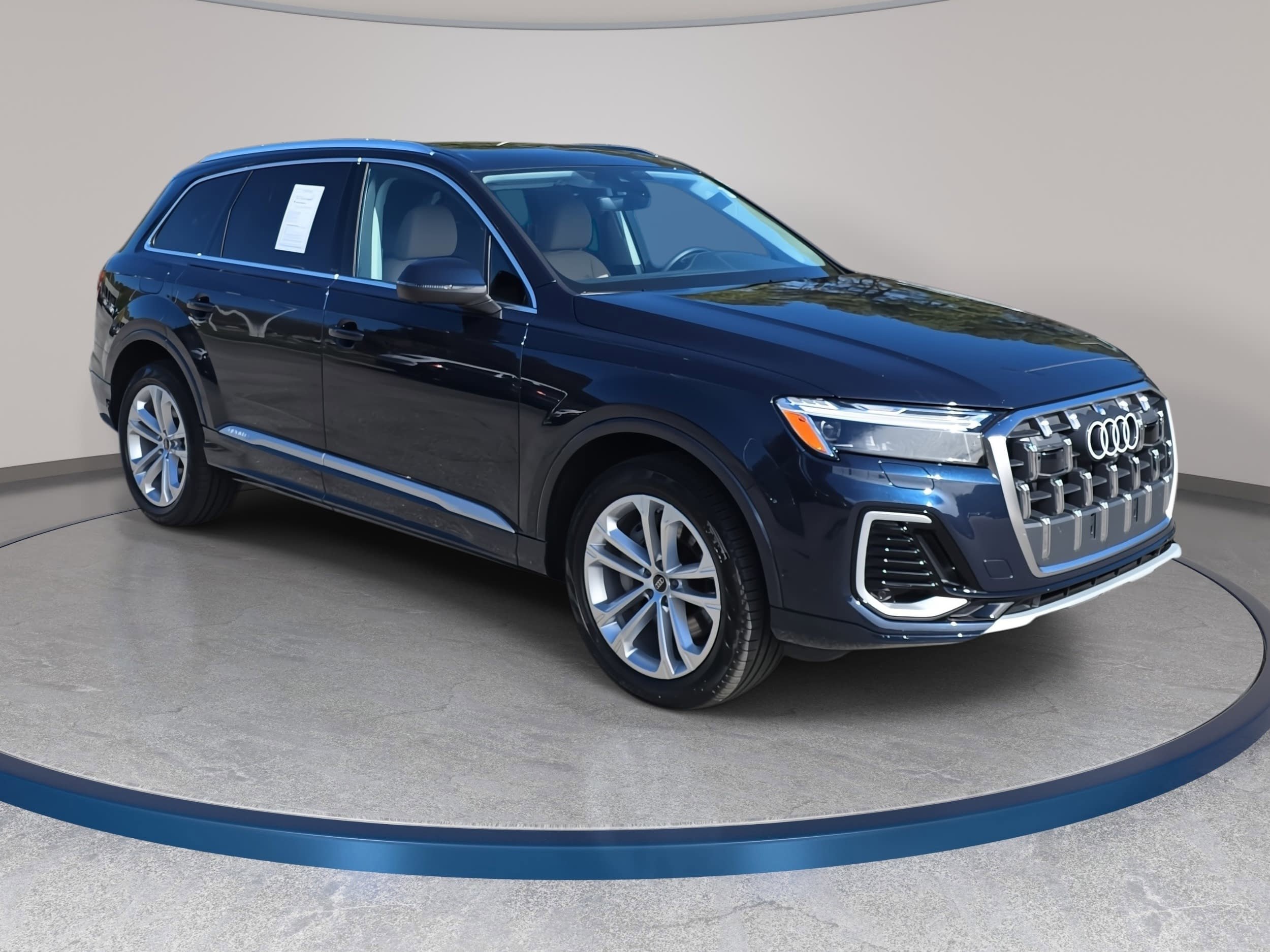 Certified 2025 Audi Q7 2.0T Premium Plus w/ Premium Plus Package image 3