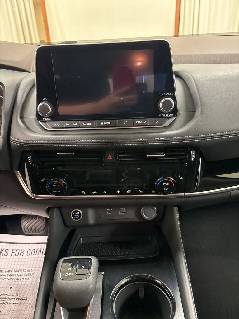 Used 2023 Nissan Rogue SL AWD/4WD image 12