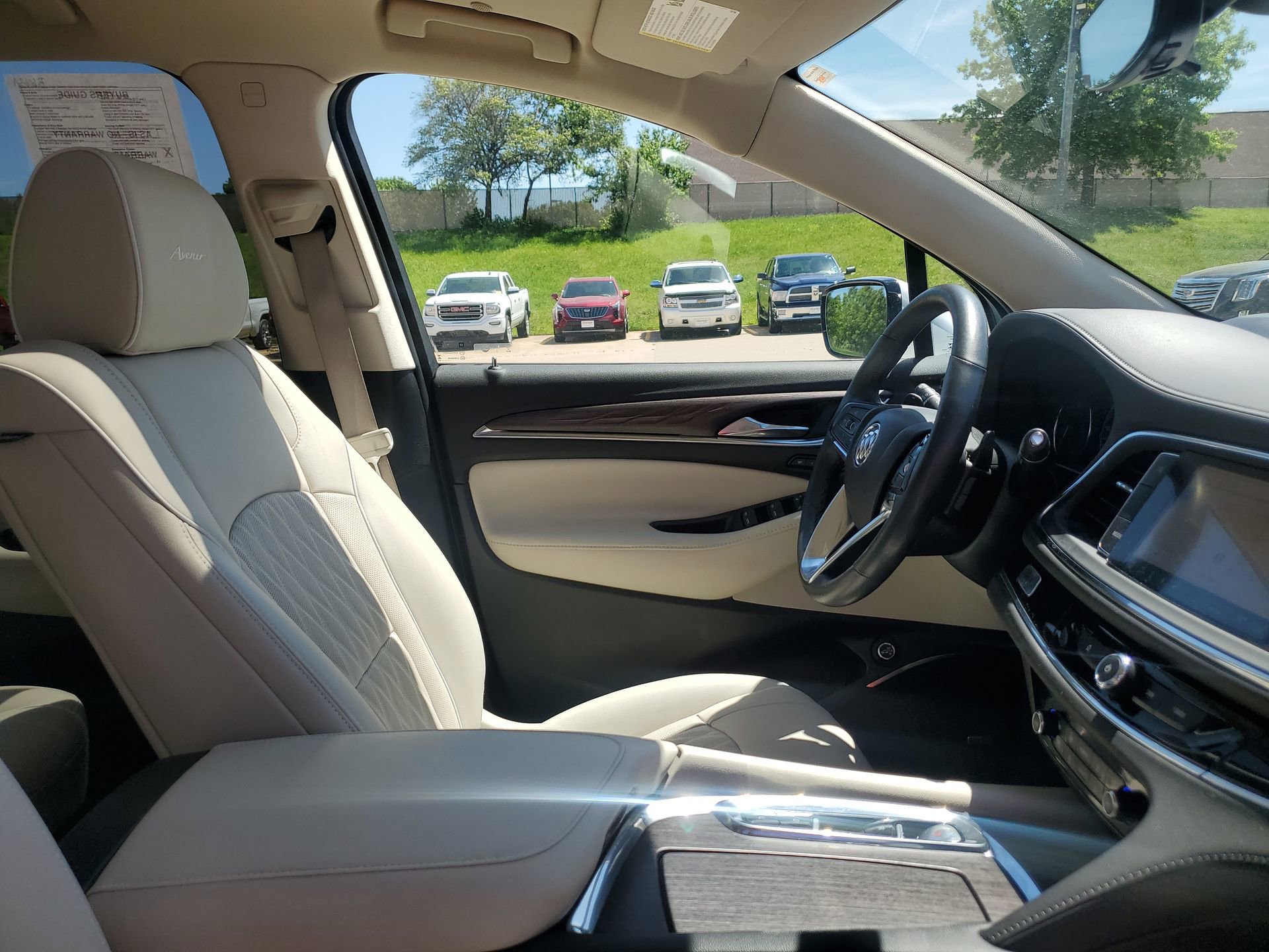 Used 2023 Buick Enclave Avenir w/ Avenir Technology Package FWD image 35