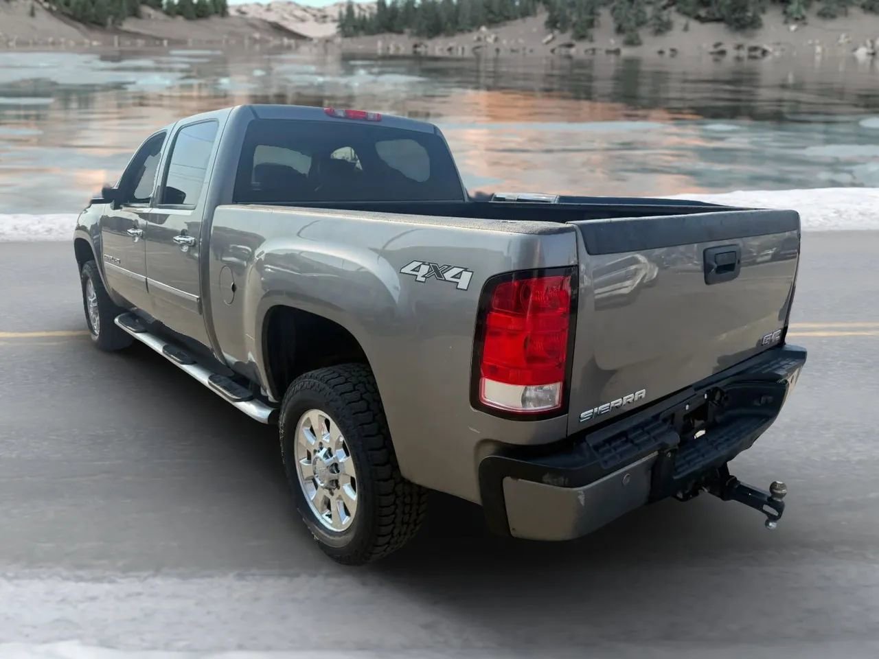 Used 2012 GMC Sierra 2500 Denali image 5