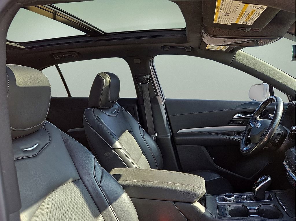 Used 2020 Cadillac XT4 Premium Luxury image 13