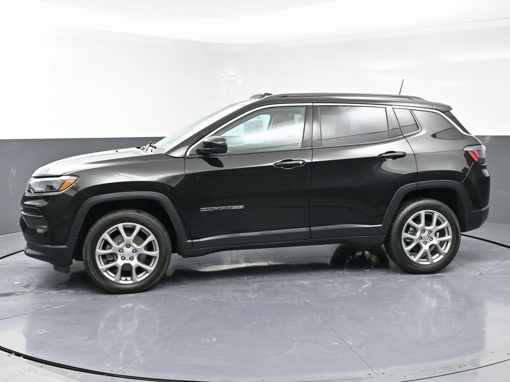 Used 2022 Jeep Compass Latitude w/ Sun and Sound Group image 6
