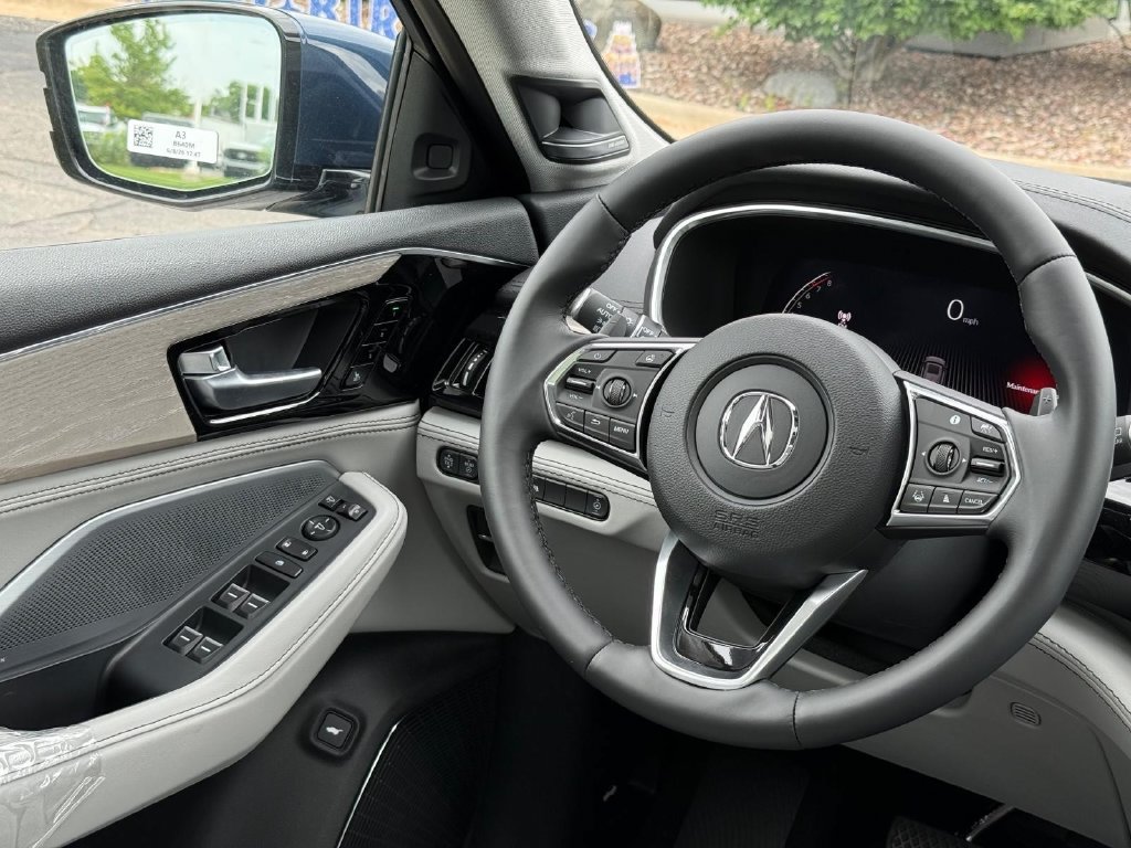 New 2026 Acura MDX w/ Advance Package AWD/4WD image 8