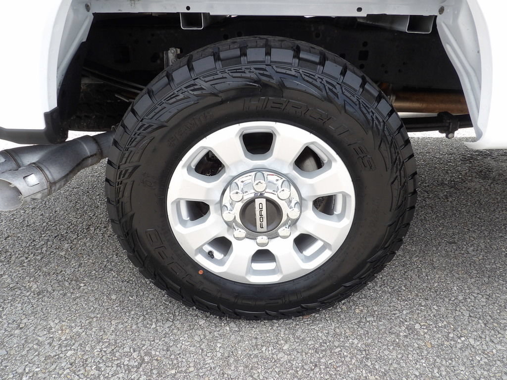 Used 2024 Ford F250 XLT w/ FX4 Off-Road Package AWD/4WD image 56